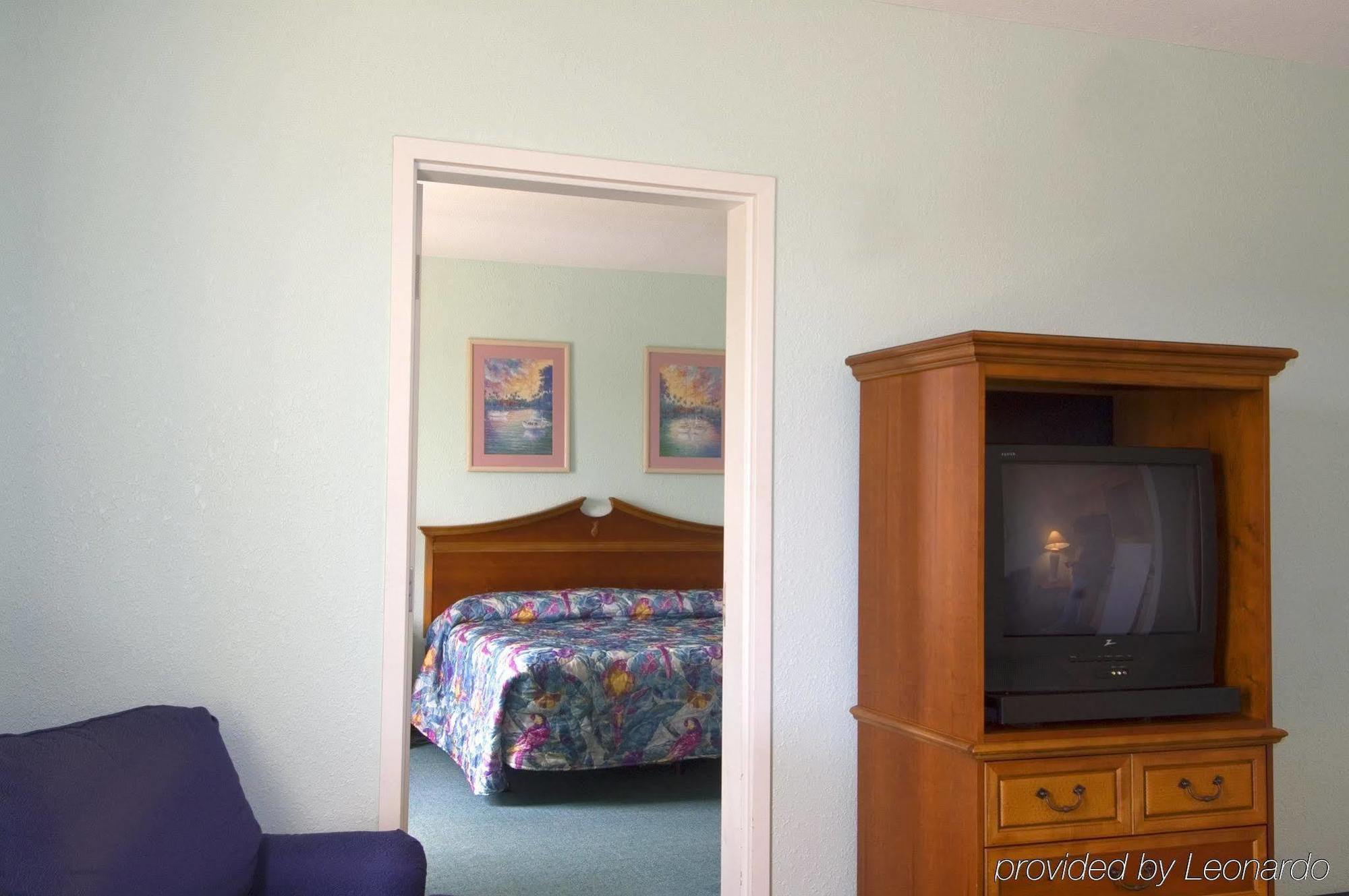 Cocoa Beach Suites Hotel Værelse billede